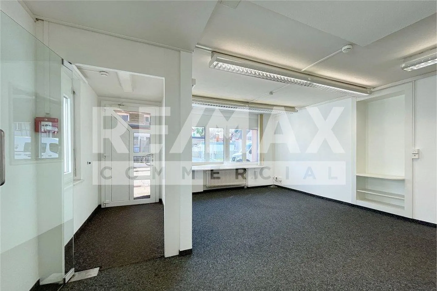 275 m² Office Space Near Wildegg Train Station - Photo 3 of 11