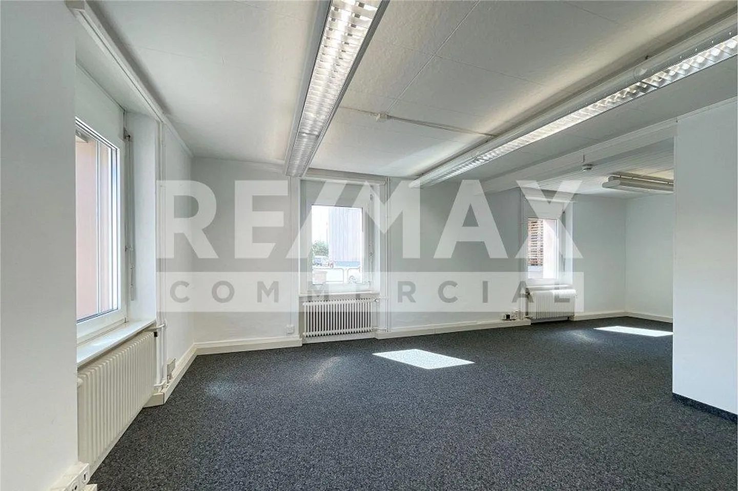275 m² Office Space Near Wildegg Train Station - Photo 6 of 11