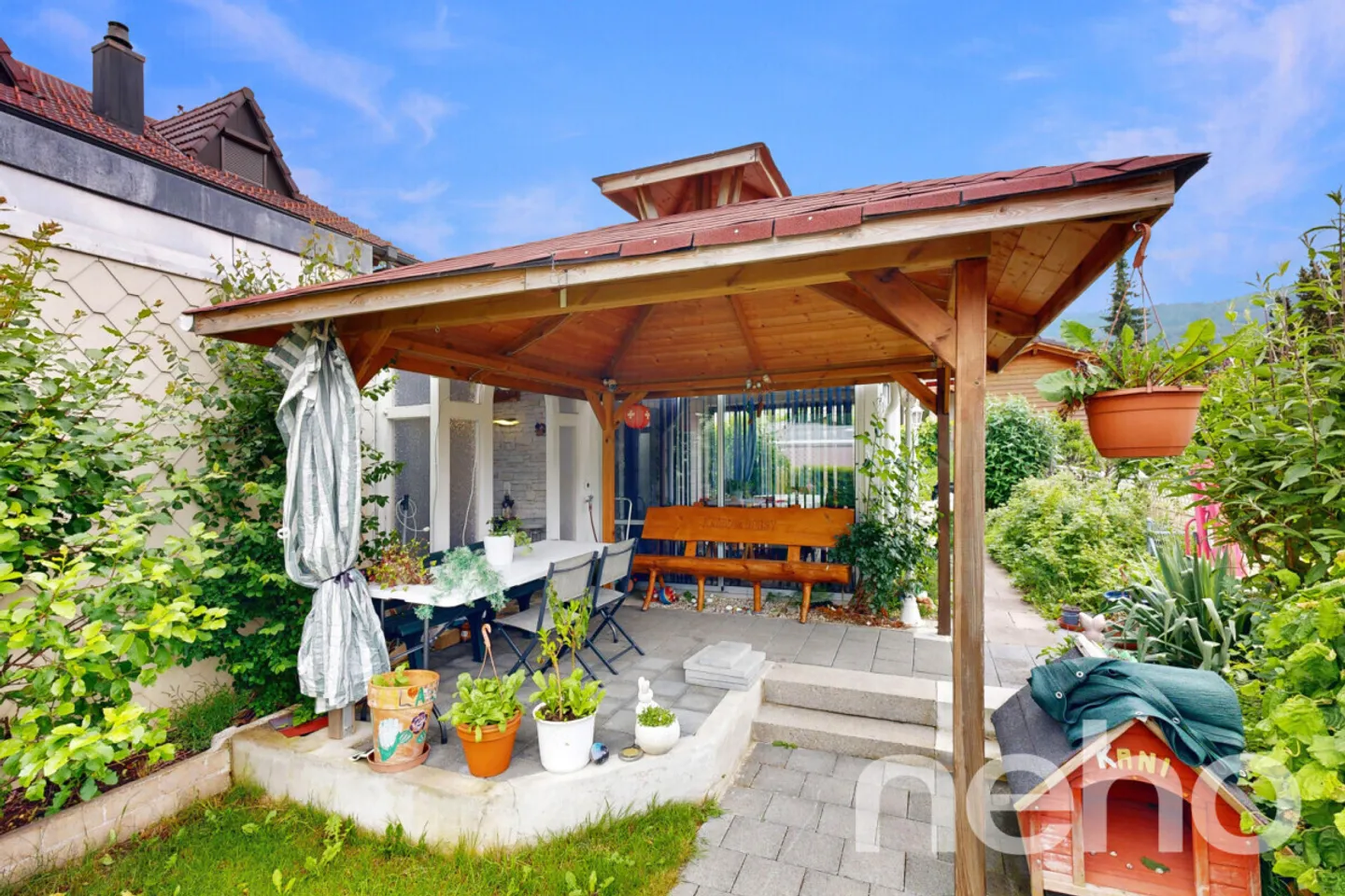 Casa unifamiliare idilliaca con giardino d'inverno e vista panoramica - Foto 2 di 13