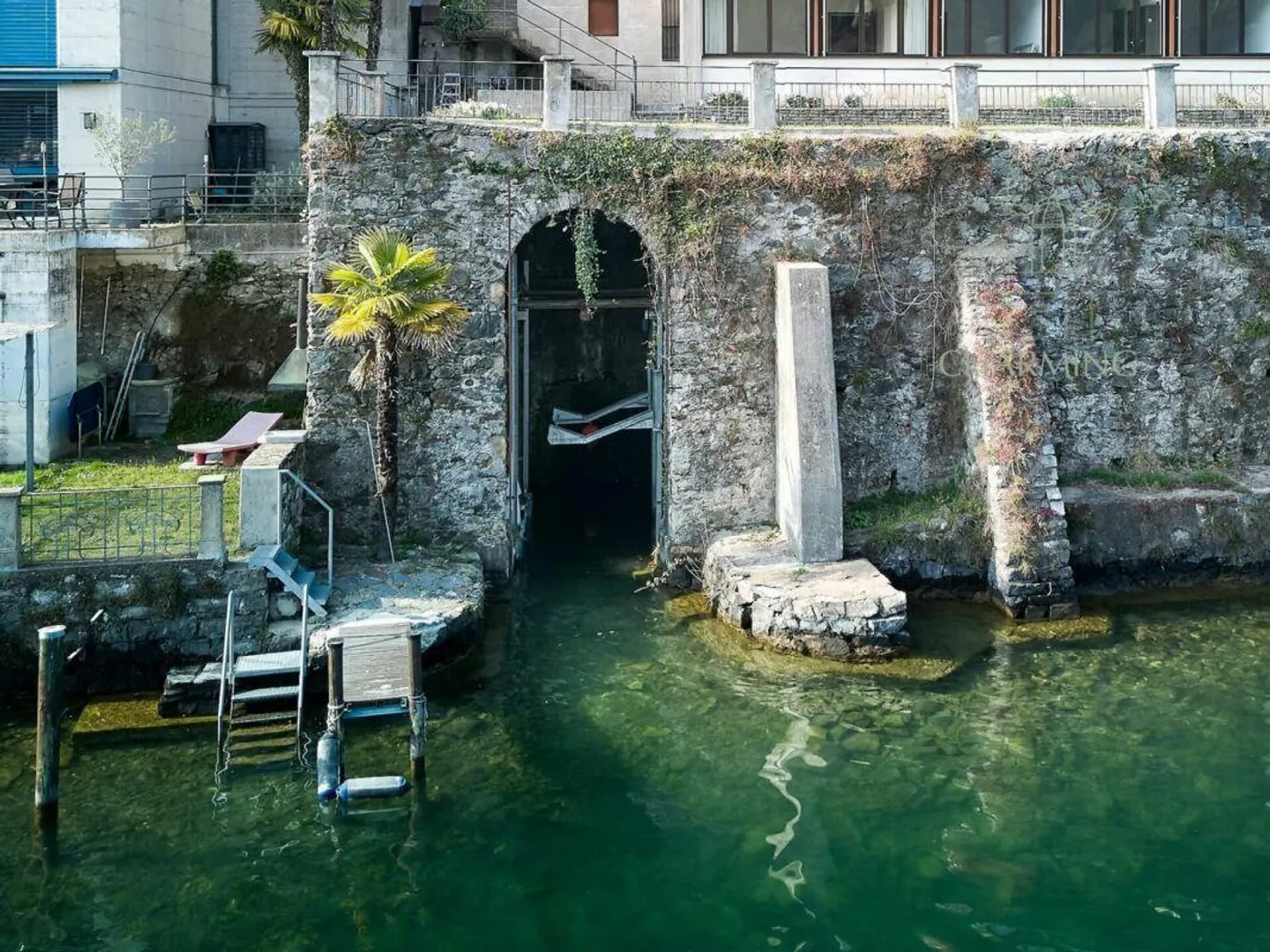 Villa en bord de lac avec quai privé à Morcote - Photo 4 sur 22