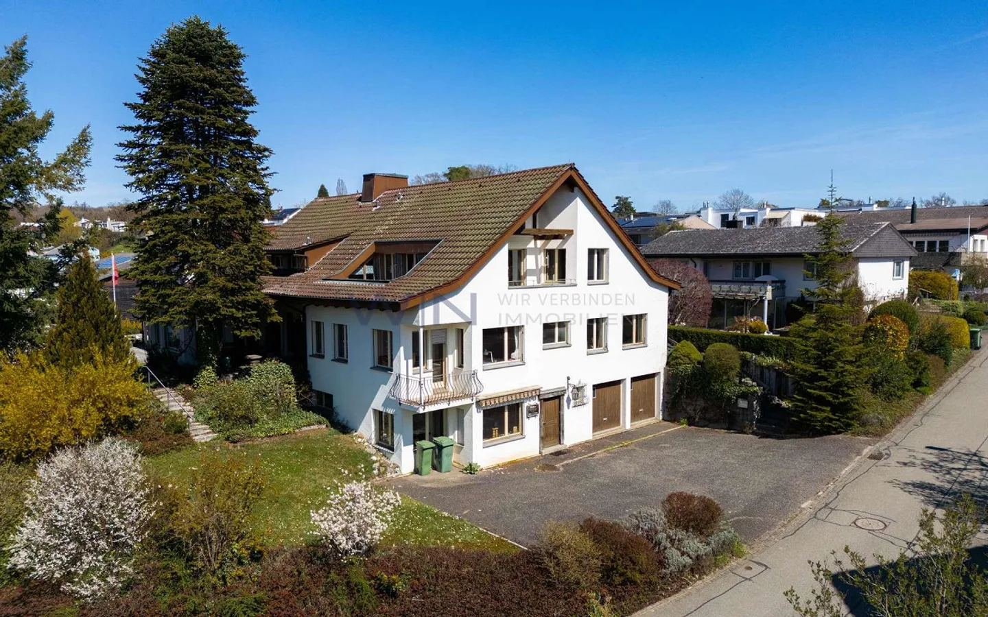 Proprietà elegante con vista mozzafiato - Foto 4 di 12