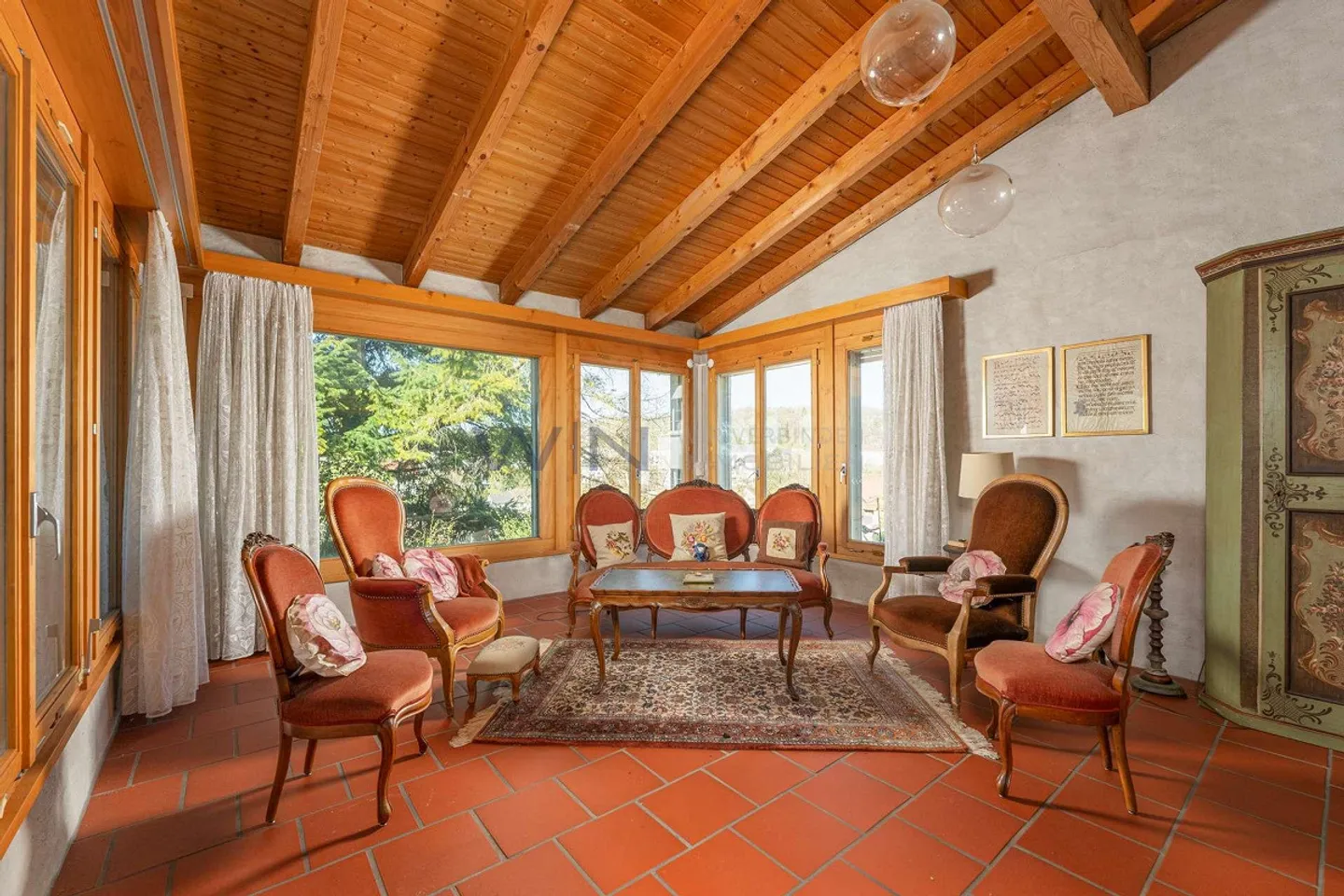 Proprietà elegante con vista mozzafiato - Foto 1 di 12