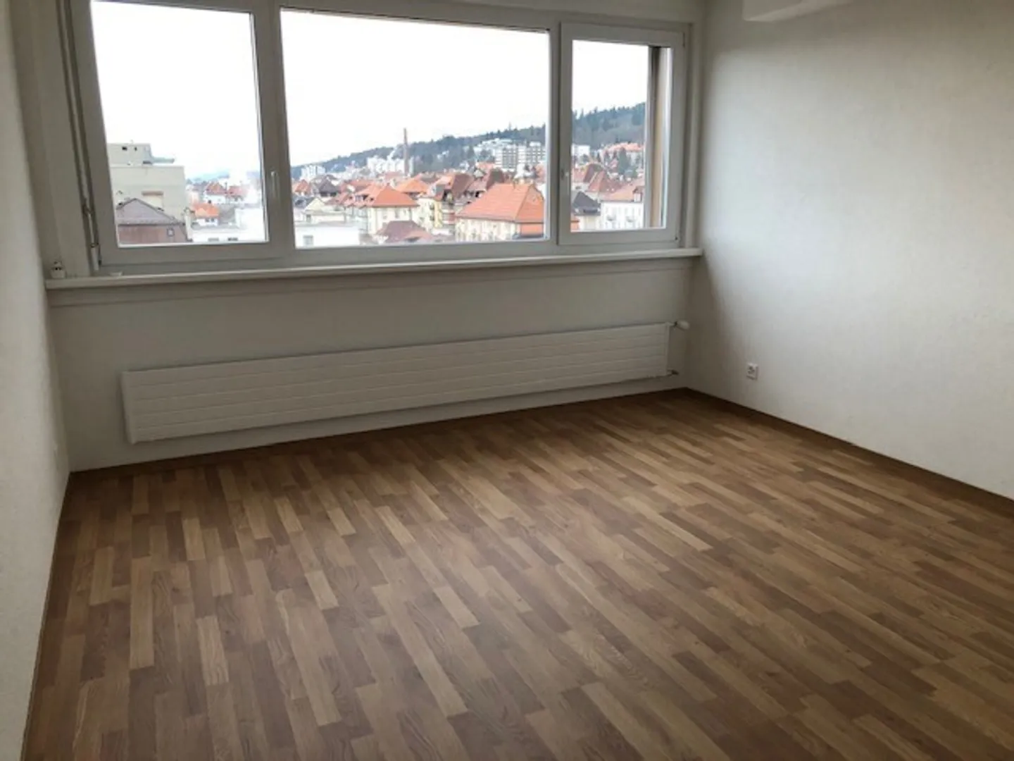 Appartamento ristrutturato 3.5 locali - Foto 5 di 9