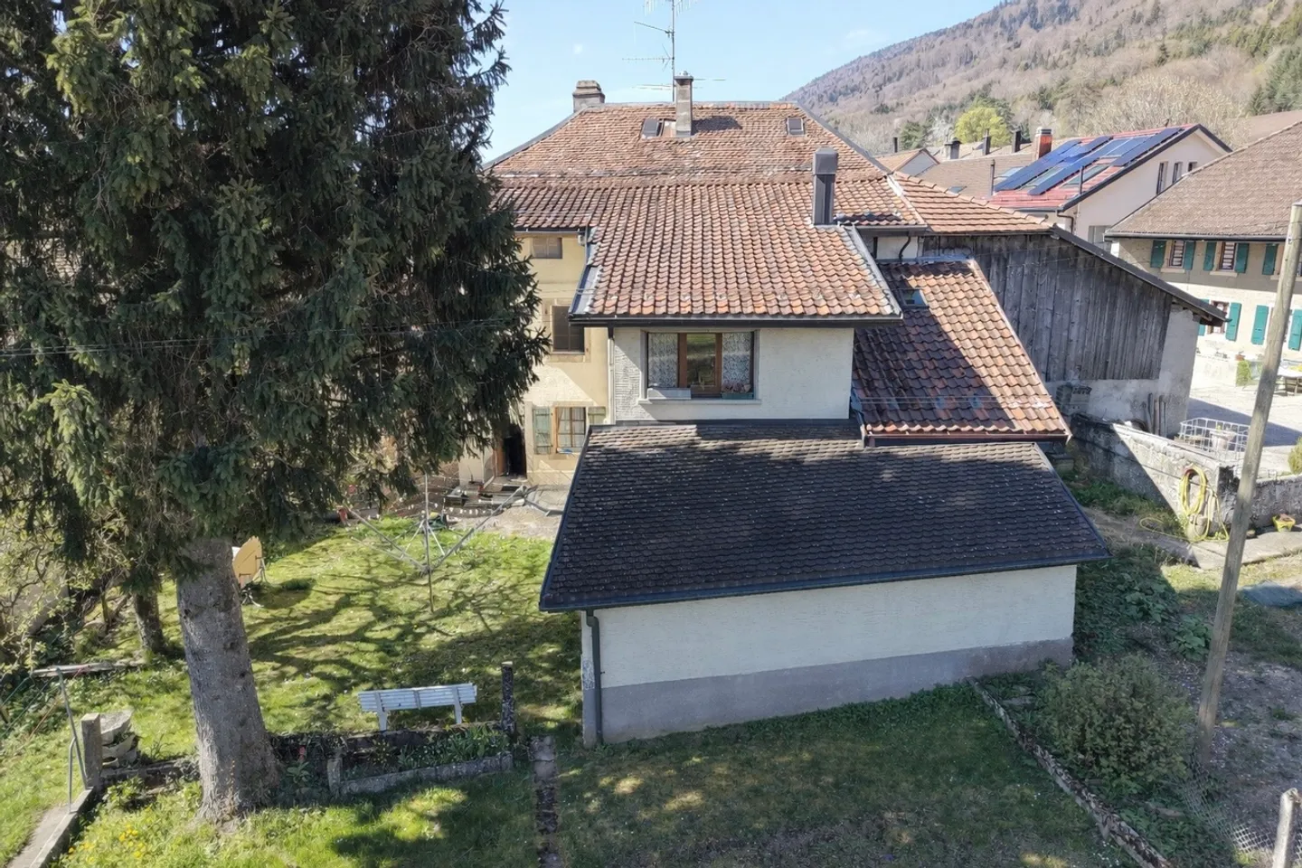 Casa 7 stanze - Foto 1 di 11