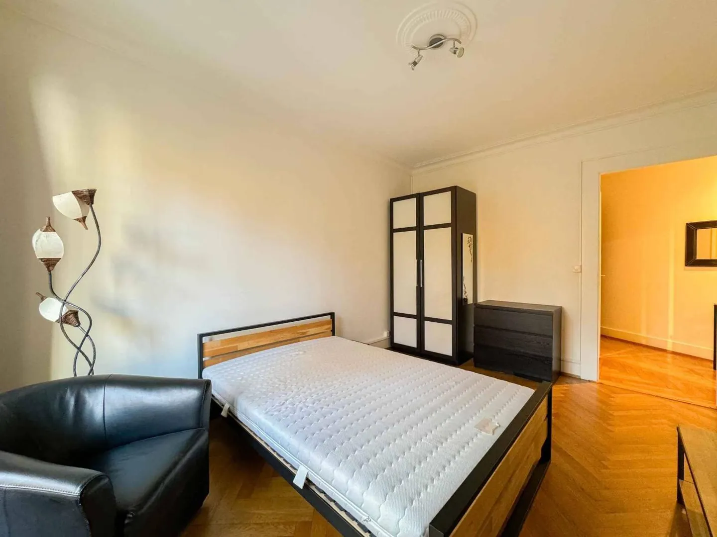 Furnished 2-room apartment - Photo 1 of 7