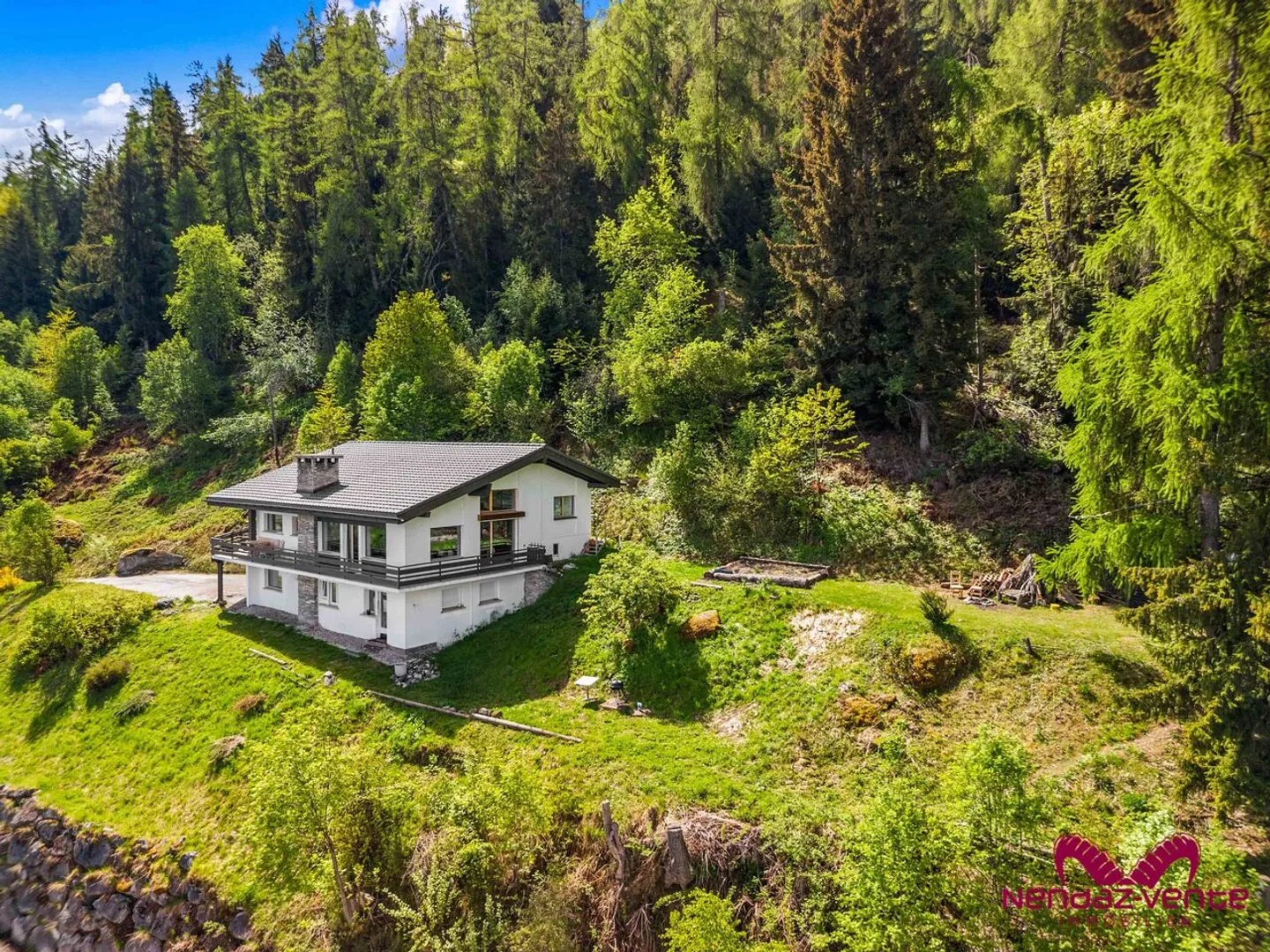 Stupenda Villa Familiare a Nendaz - Foto 1 di 17