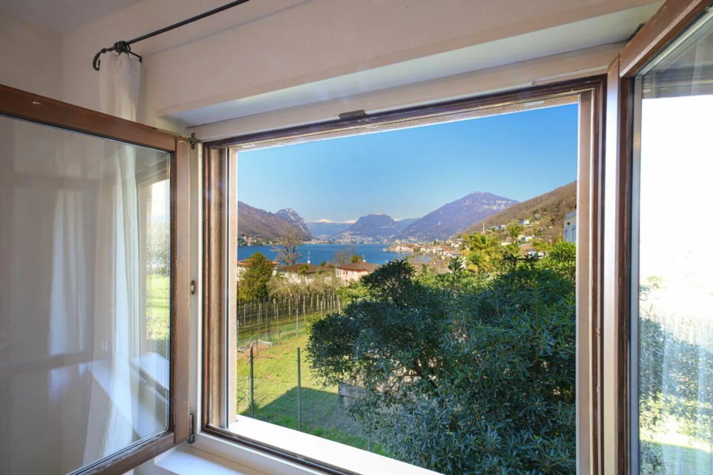 LAGO DI LUGANO - Casa bifamiliare con vista lago - Foto 17 di 30