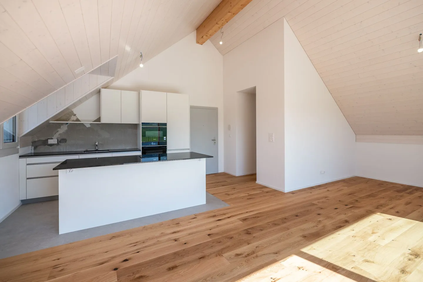 Penthouse exclusif de 3,5 pièces - Photo 2 sur 16