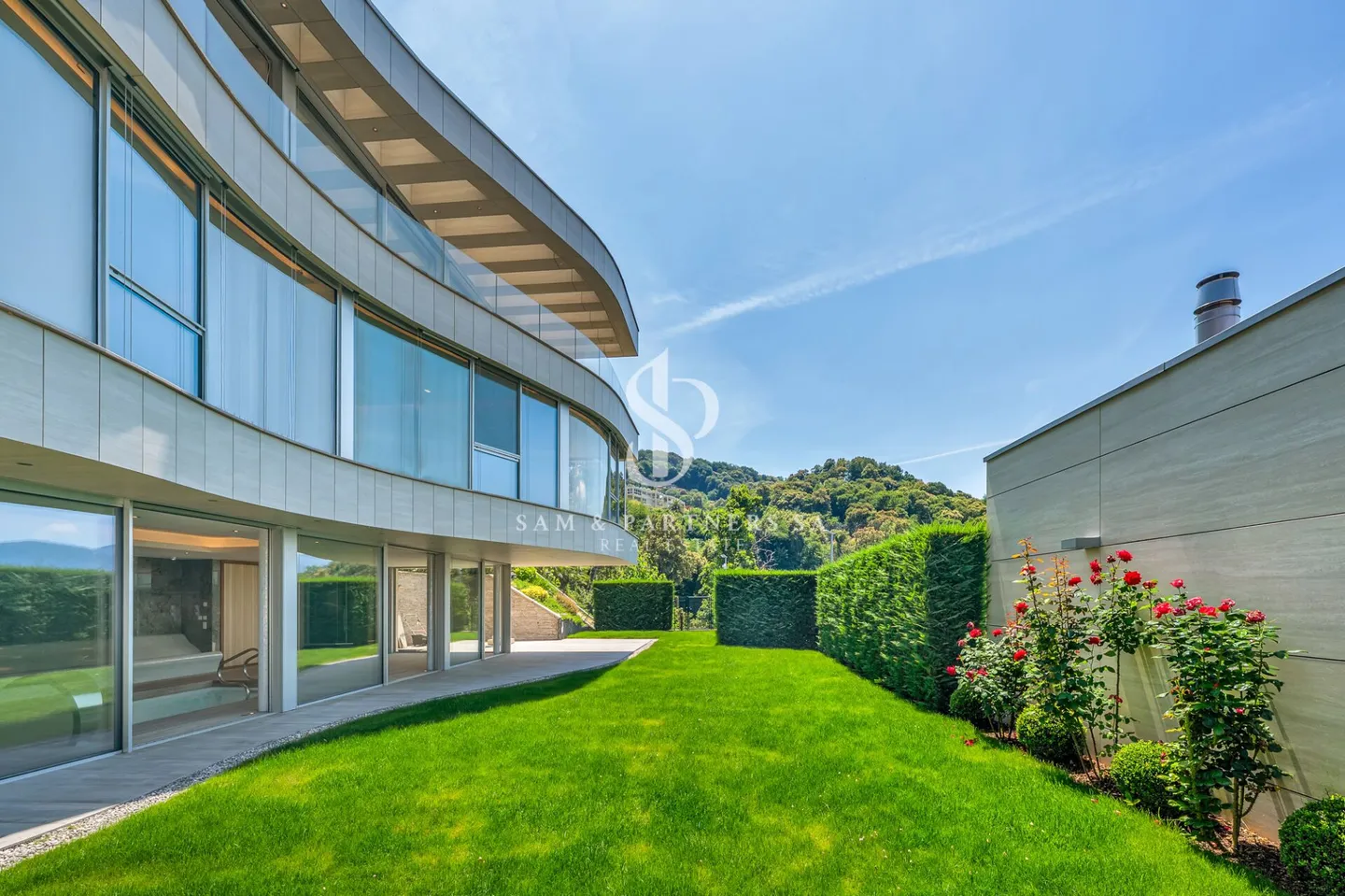 Villa Contemporanea con Vista Lago - Foto 4 di 24
