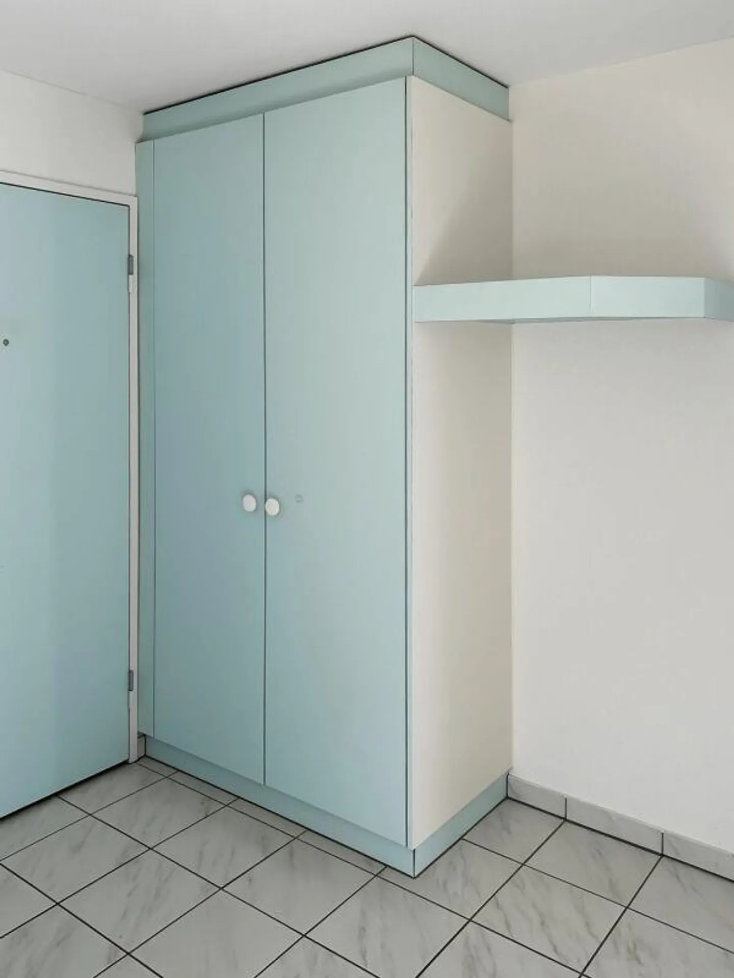 Luminoso appartamento al piano terra di 4,5 stanze in affitto a Hofstatt - Foto 8 di 9