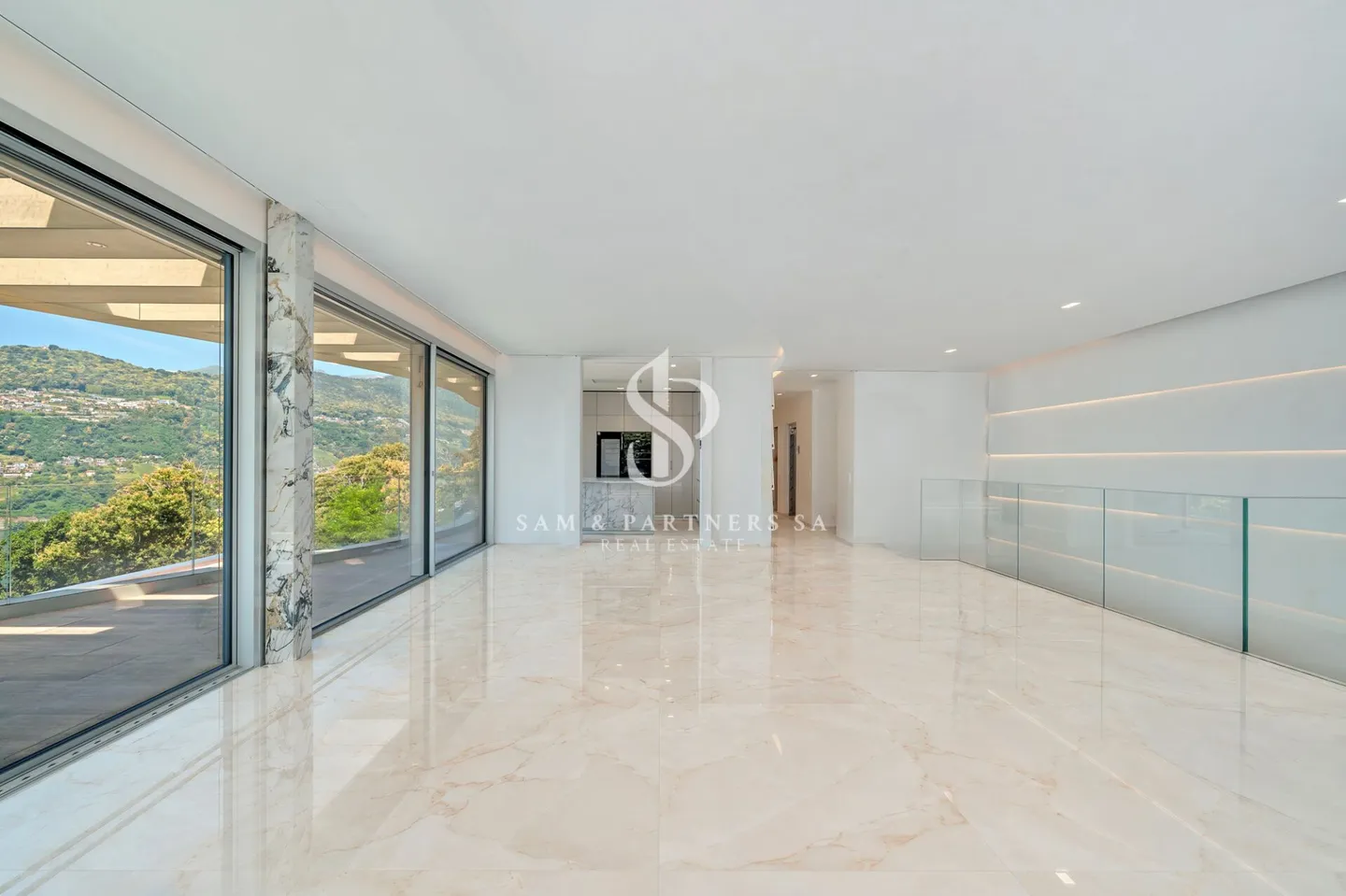 Villa Contemporanea con Vista Lago - Foto 13 di 24