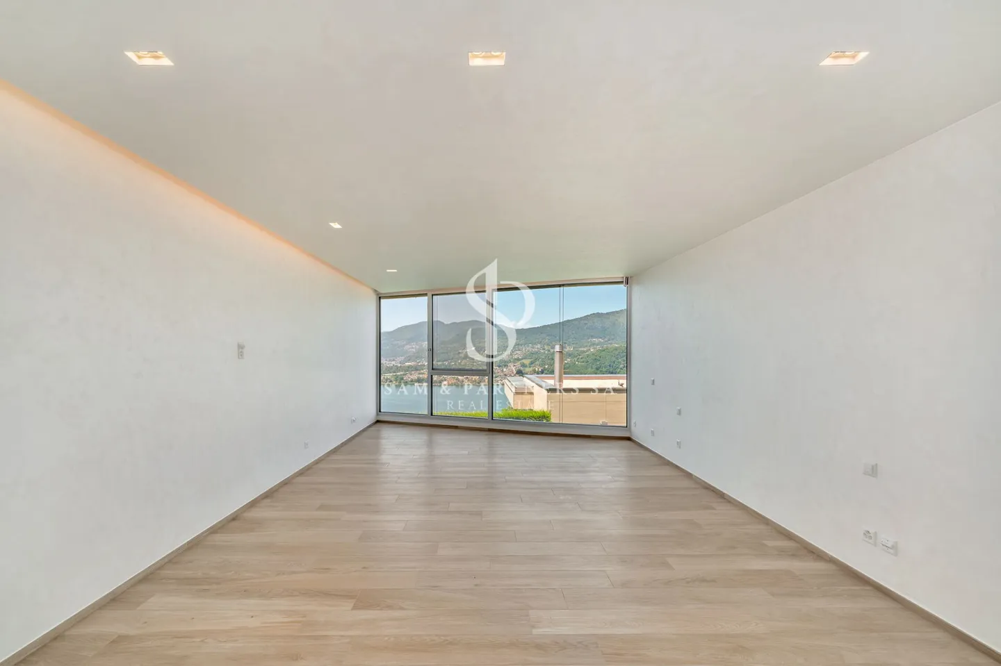 Villa Contemporanea con Vista Lago - Foto 23 di 24