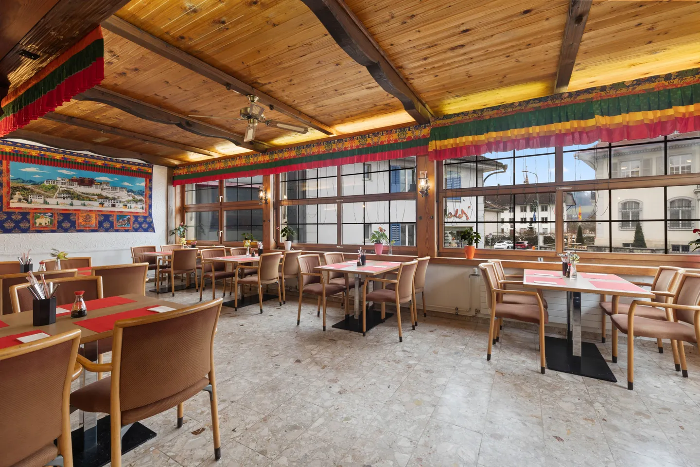 Mischgenutztes Gebäude kaufen - Foto 5 von 13