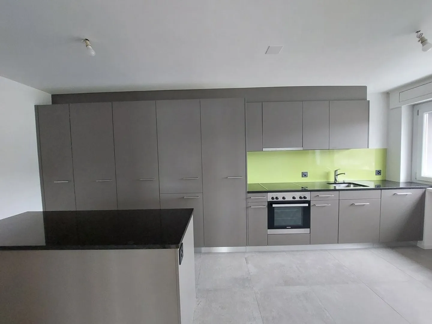 4.5 Room Apartment - Photo 5 of 9