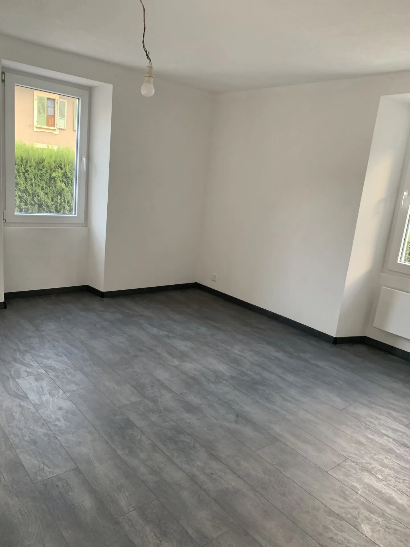 Appartement rénové de 2.5 pièces à louer - Photo 4 sur 5