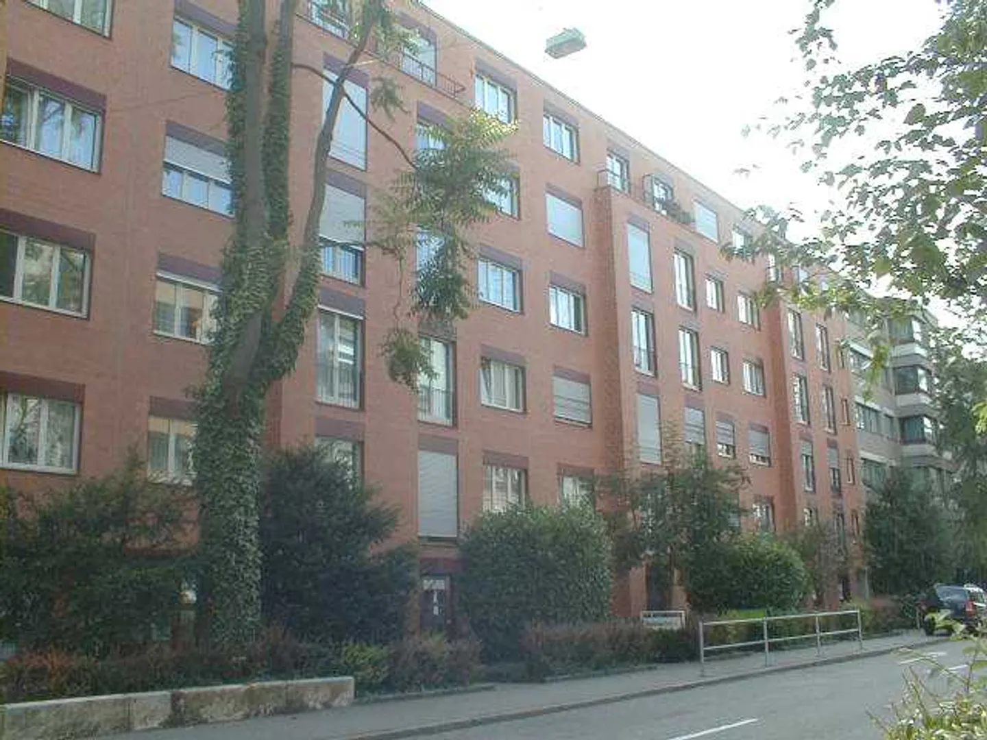 Geräumiger Bastelraum in Basel - Foto 1 von 3