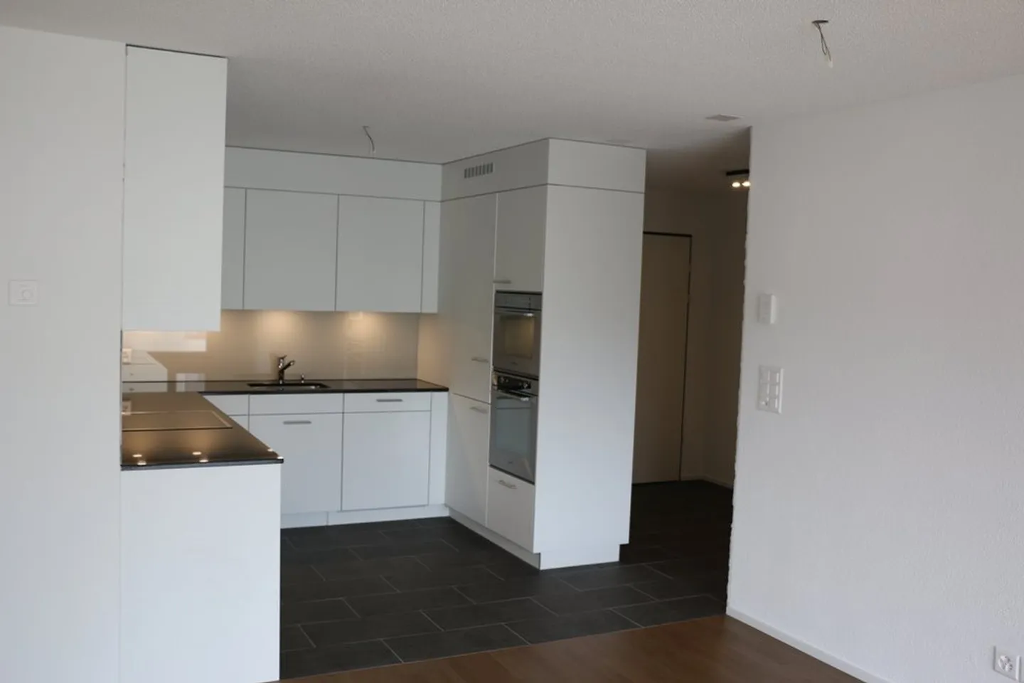 Appartamento moderno 3.5 locali - Foto 2 di 8