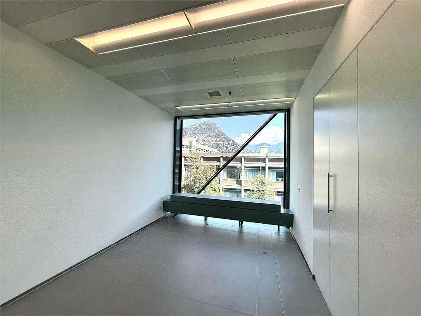 Élégant bureau de 6 pièces au centre-ville de Lugano - Photo 3 sur 5