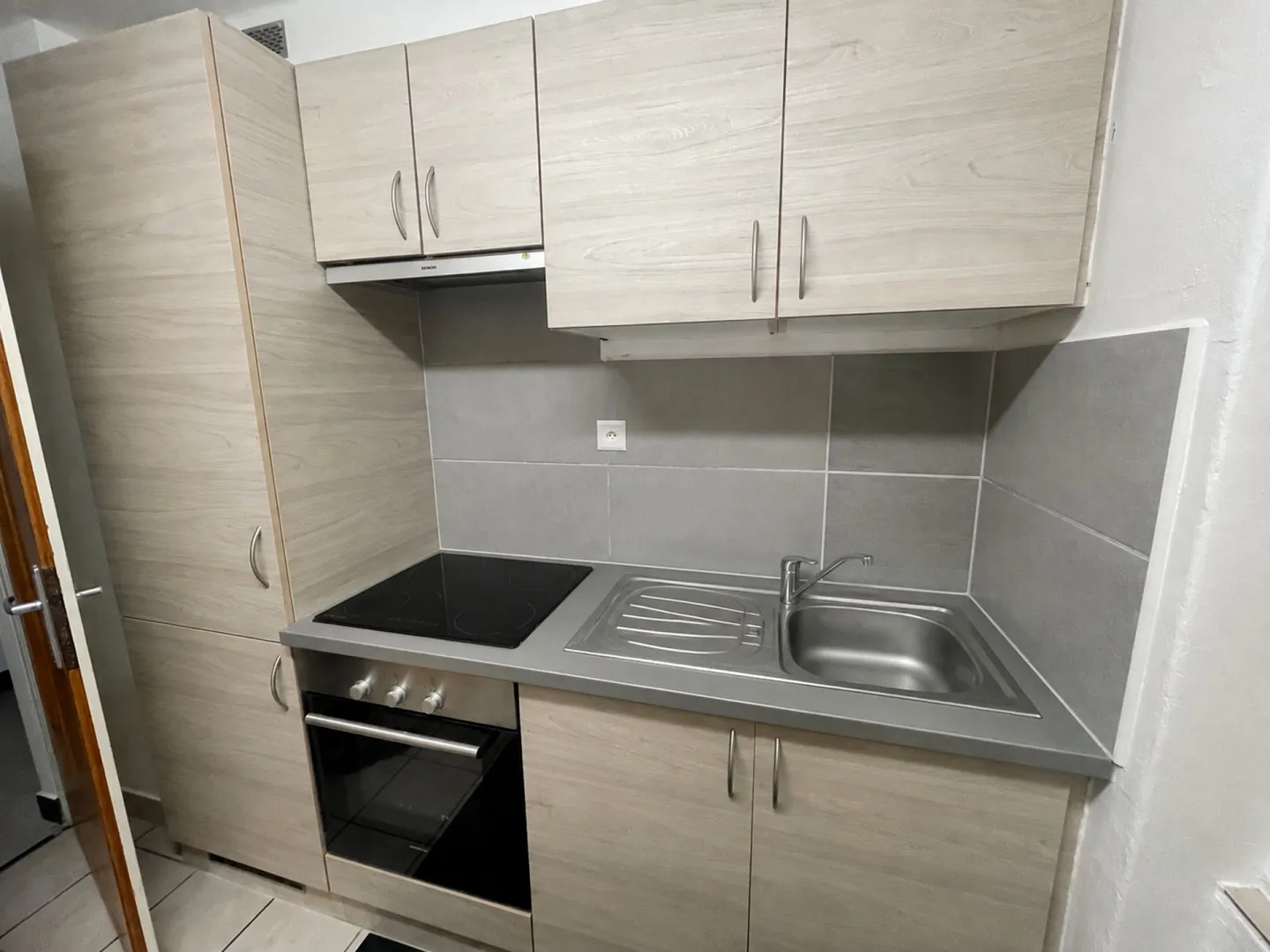 Appartement à louer - Photo 1 sur 3