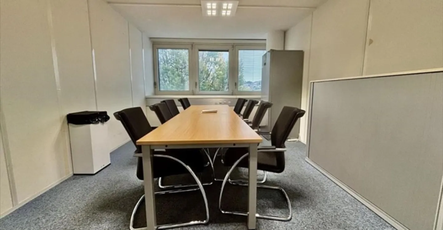 Office - Photo 7 of 11