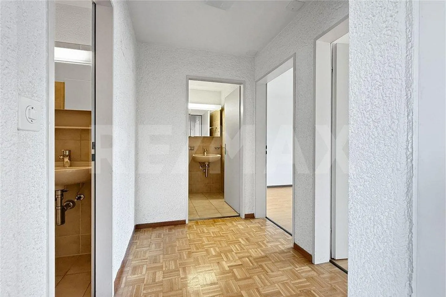 Appartamento 3½ locali soleggiato con molto potenziale - Foto 7 di 10