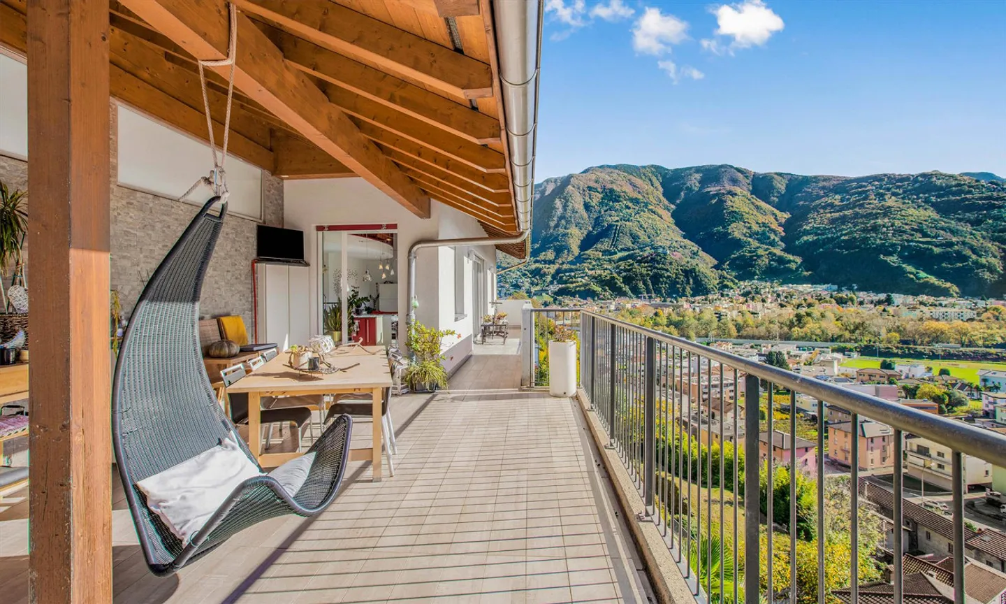 Maison charmante avec 6,5 pièces et vue sur Bellinzone - Photo 3 sur 9