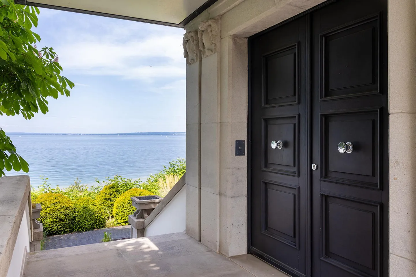 Exclusive Art Nouveau Villa with private boathouse directly on Lake Constance - Photo 5 of 13