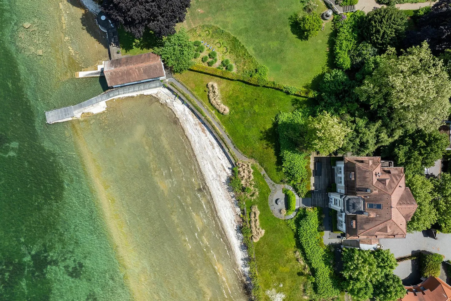 Exclusive Art Nouveau Villa with private boathouse directly on Lake Constance - Photo 3 of 13