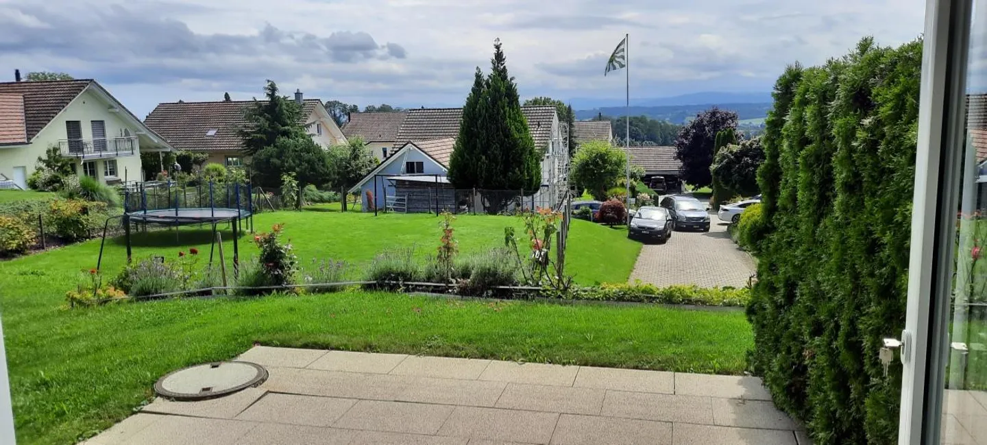 Schöne 4 1/2-Zi-Maisonettewohnung mit Wintergarten und allem Komfort - Foto 4 von 7