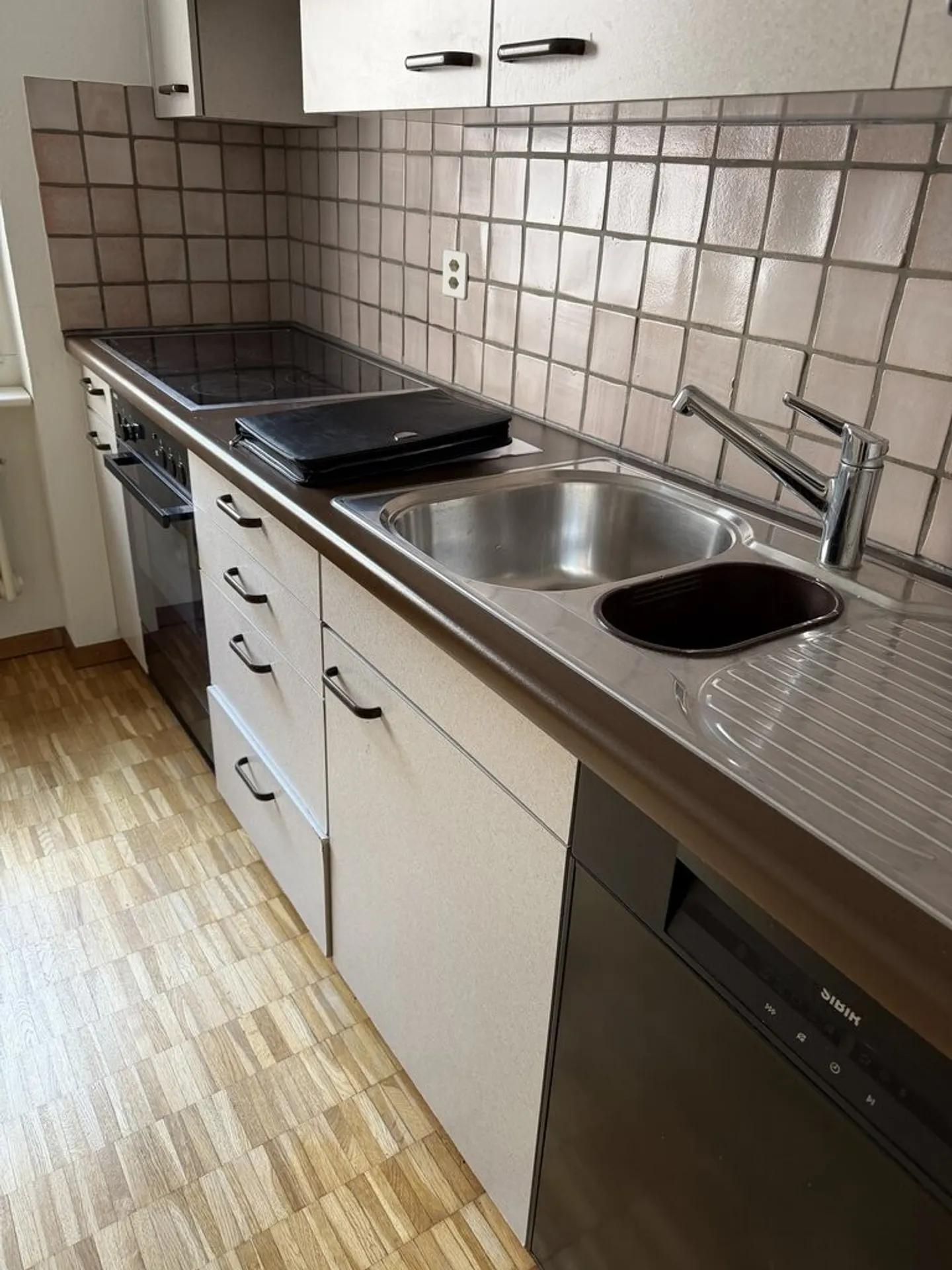 Appartamento 2.5 camere affascinante - Foto 2 di 11