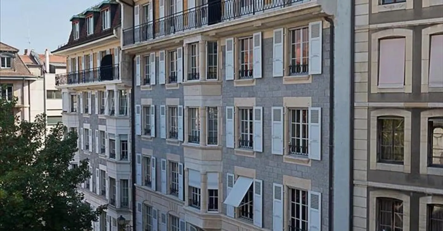 Immeuble mixte à louer - Photo 1 sur 4