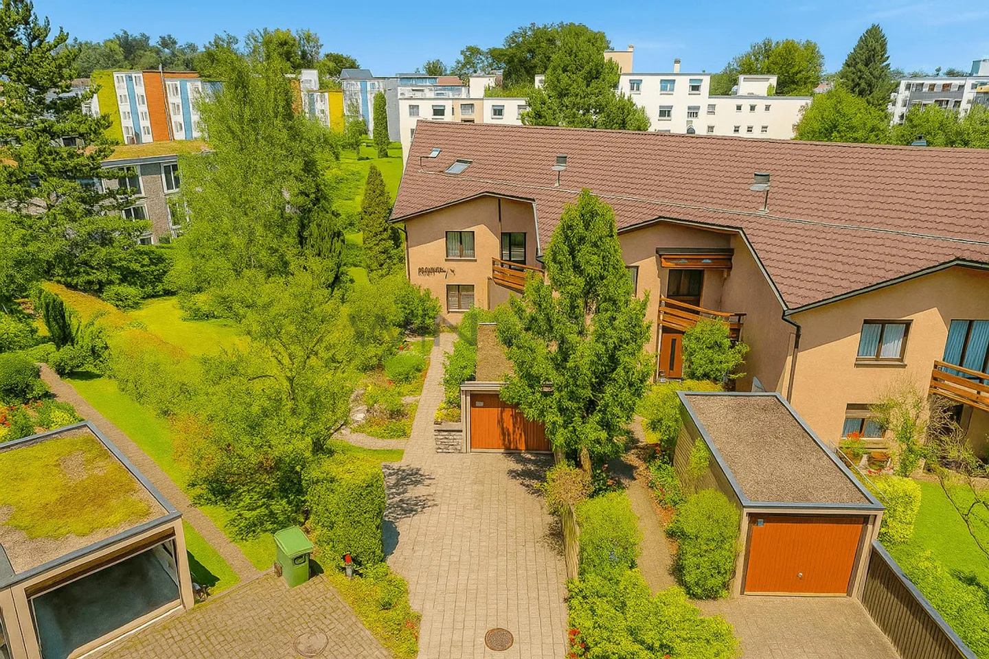 Charmante Maison Familiale avec Potentiel - Photo 1 sur 10