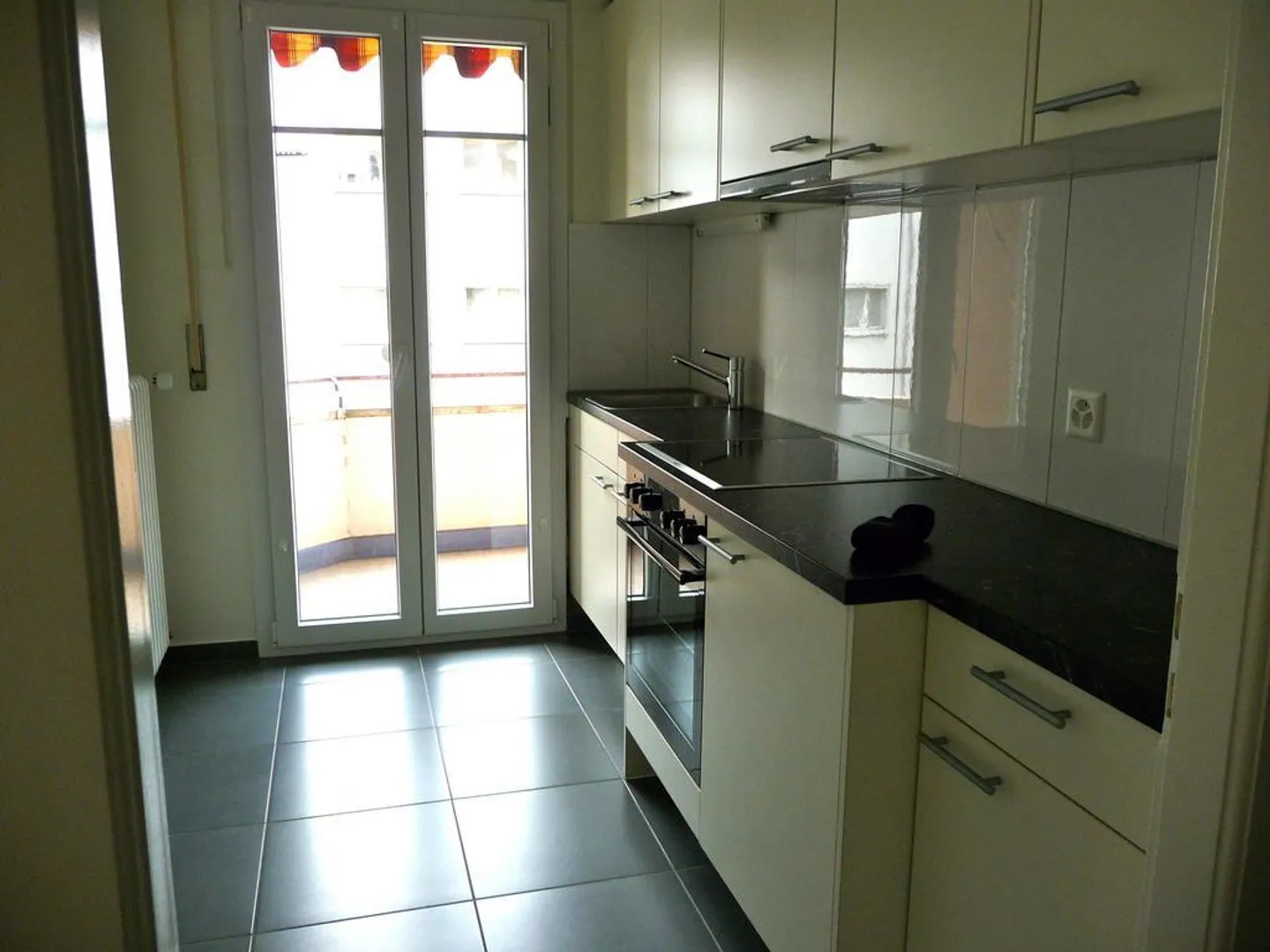 Ruhige Nachbarschaft! - Foto 2 von 4