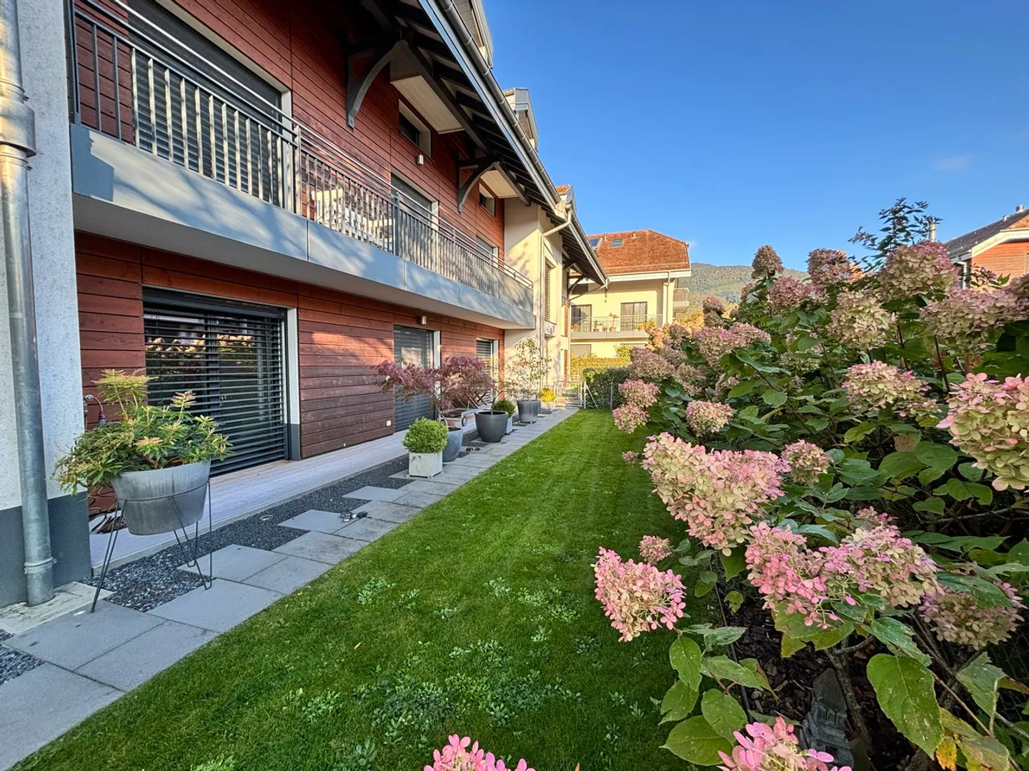 For rent: Large luxury apartment with terraces and garden - Photo 10 of 12