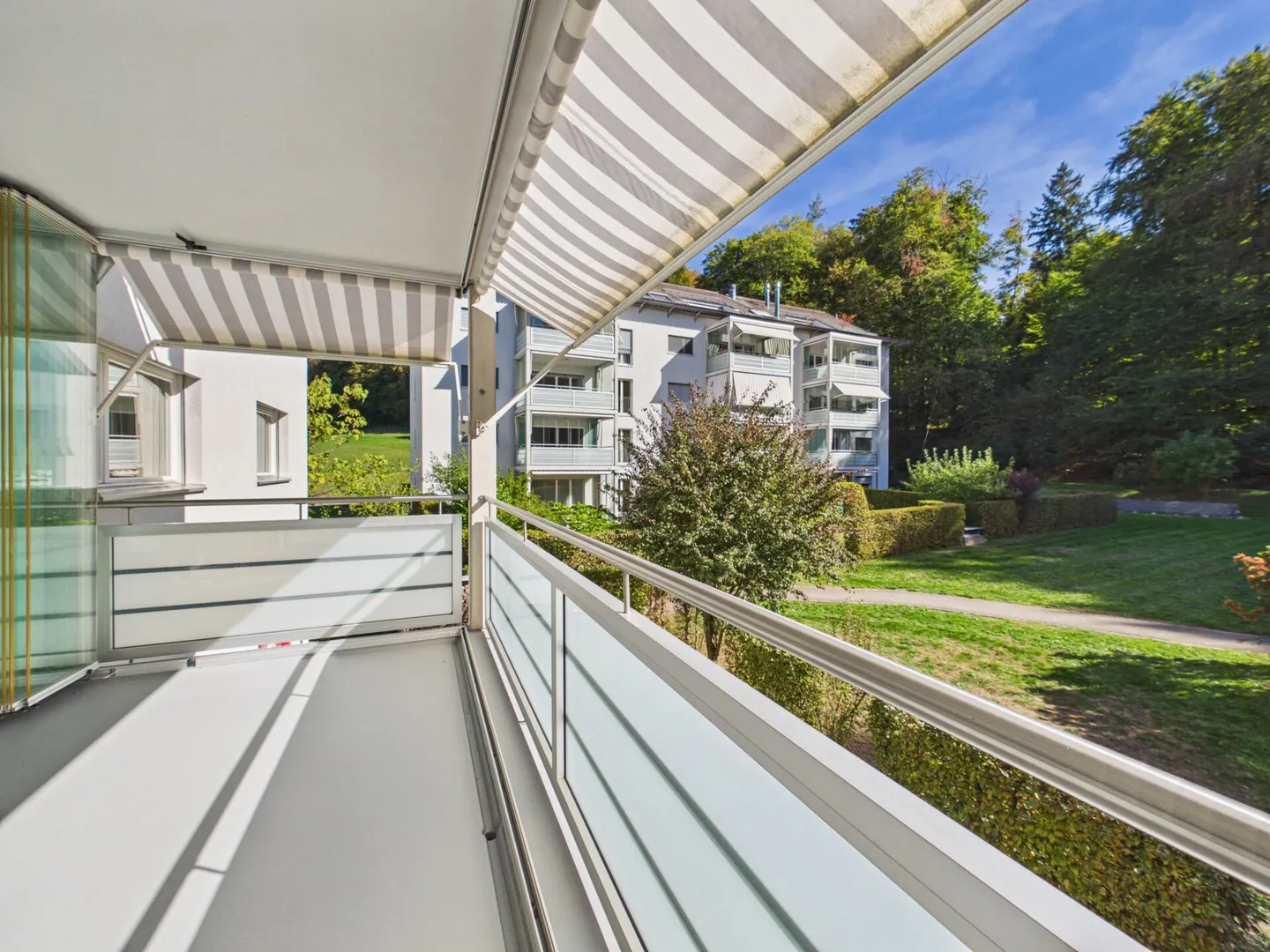 Appartamento 5.5 stanze con grande balcone - Foto 2 di 12