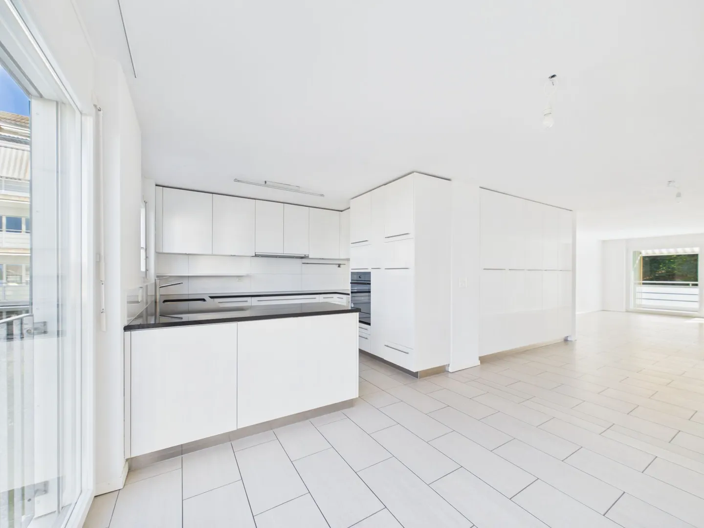 Appartamento 5.5 stanze con grande balcone - Foto 4 di 12
