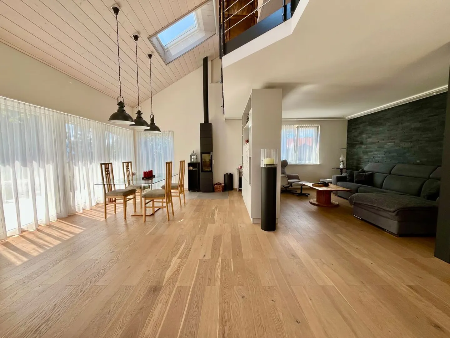 Villa exceptionnelle avec jardin - Photo 4 sur 13