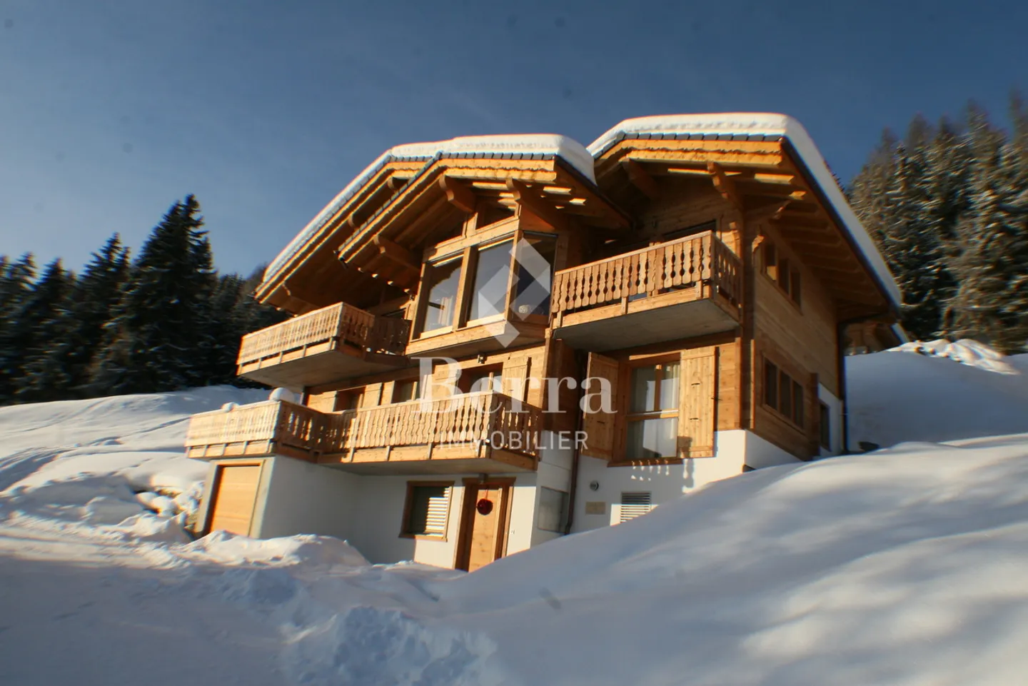 Chalet 5.5 rooms - Photo 1 of 13