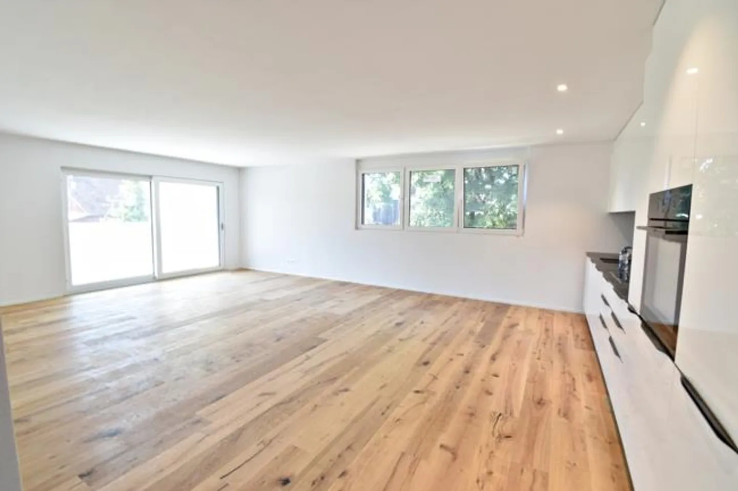 Neu, vollvermietet und zentrale Lage - Foto 6 von 14