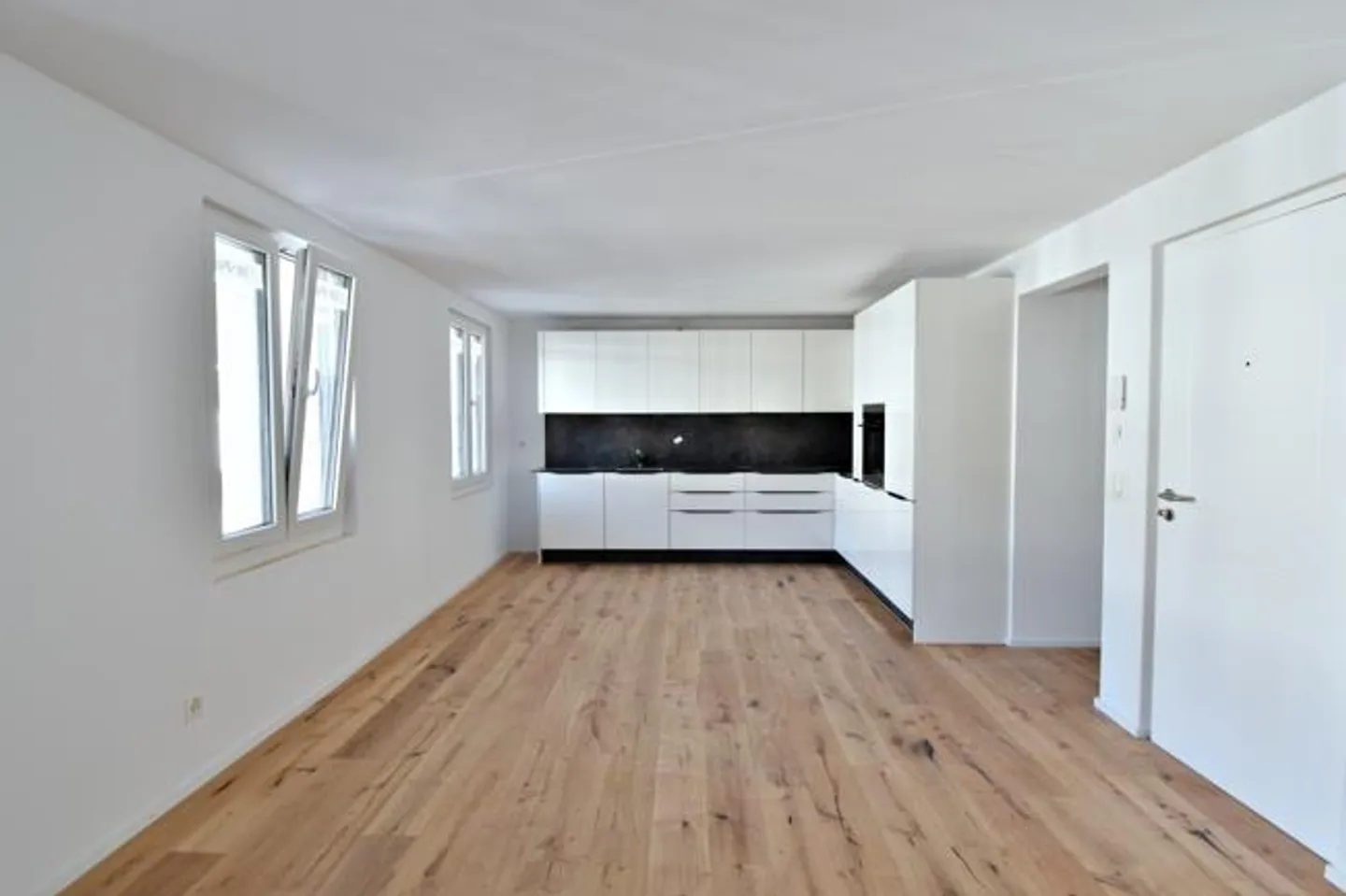 Neu, vollvermietet und zentrale Lage - Foto 7 von 14