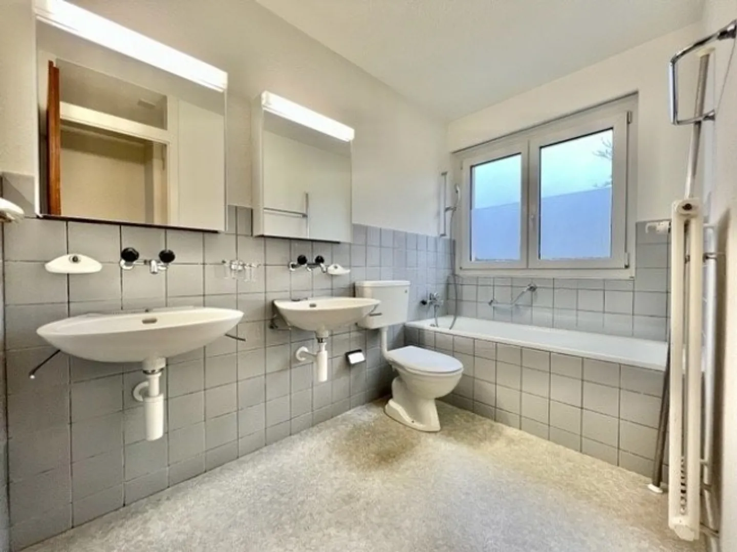 Living with a beautiful view! - Photo 6 of 11