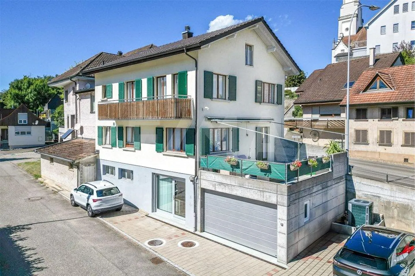 Casa di 7,5 stanze pronta per essere abitata su 212 m2 NWF - ideale per vivere e lavorare - Foto 1 di 13
