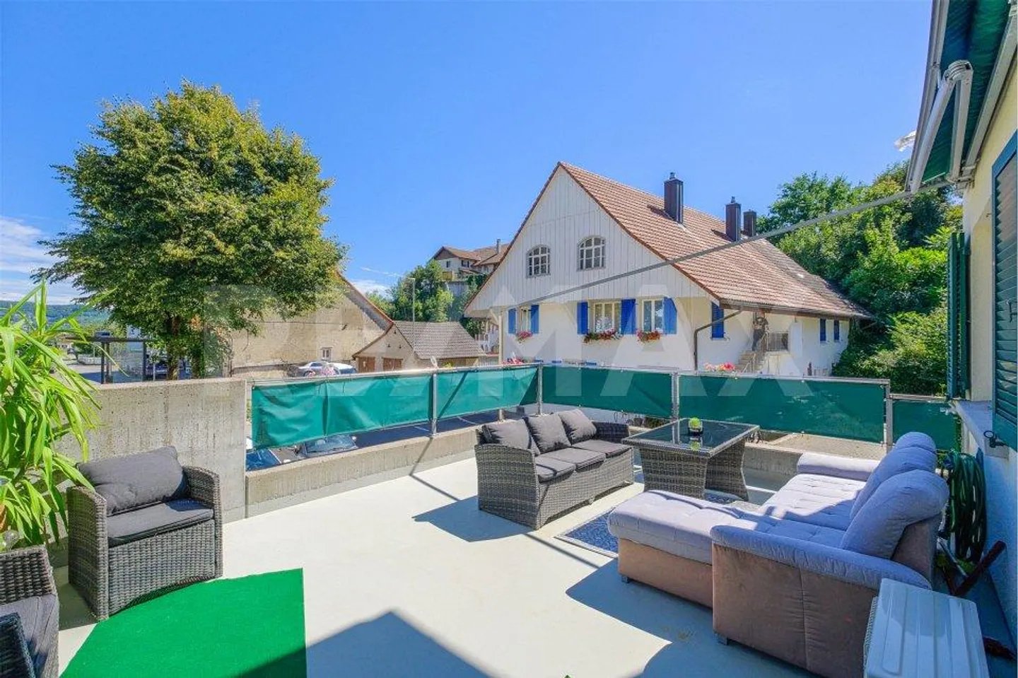 Casa di 7,5 stanze pronta per essere abitata su 212 m2 NWF - ideale per vivere e lavorare - Foto 2 di 13