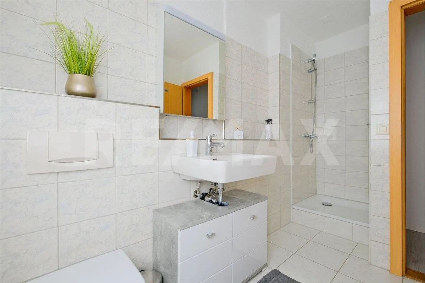 Casa di 7,5 stanze pronta per essere abitata su 212 m2 NWF - ideale per vivere e lavorare - Foto 8 di 13