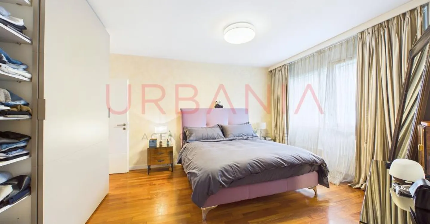 Magnificent duplex penthouse located in the Florissant district - Photo 3 of 8