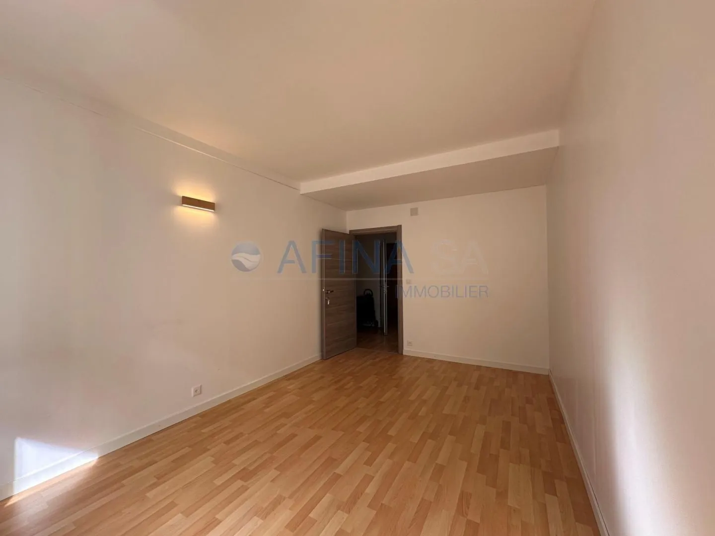 Büro/Verwaltung 1 Zimmer 15 m2 in Lausanne - Foto 3 von 7