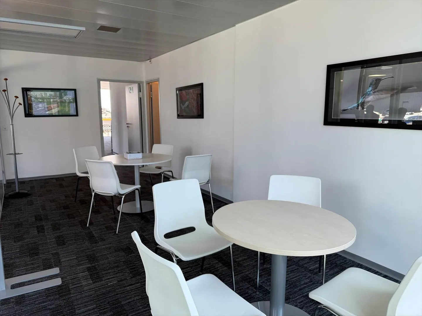 Beaux bureaux divisibles  idéalement situés - Photo 5 sur 5