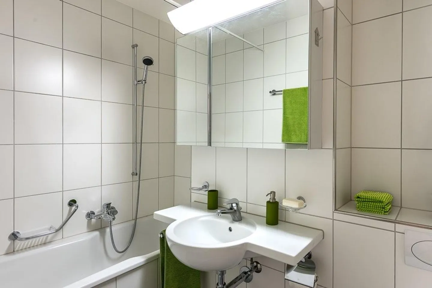 Bright 2.5-Room Apartment - Photo 6 of 7