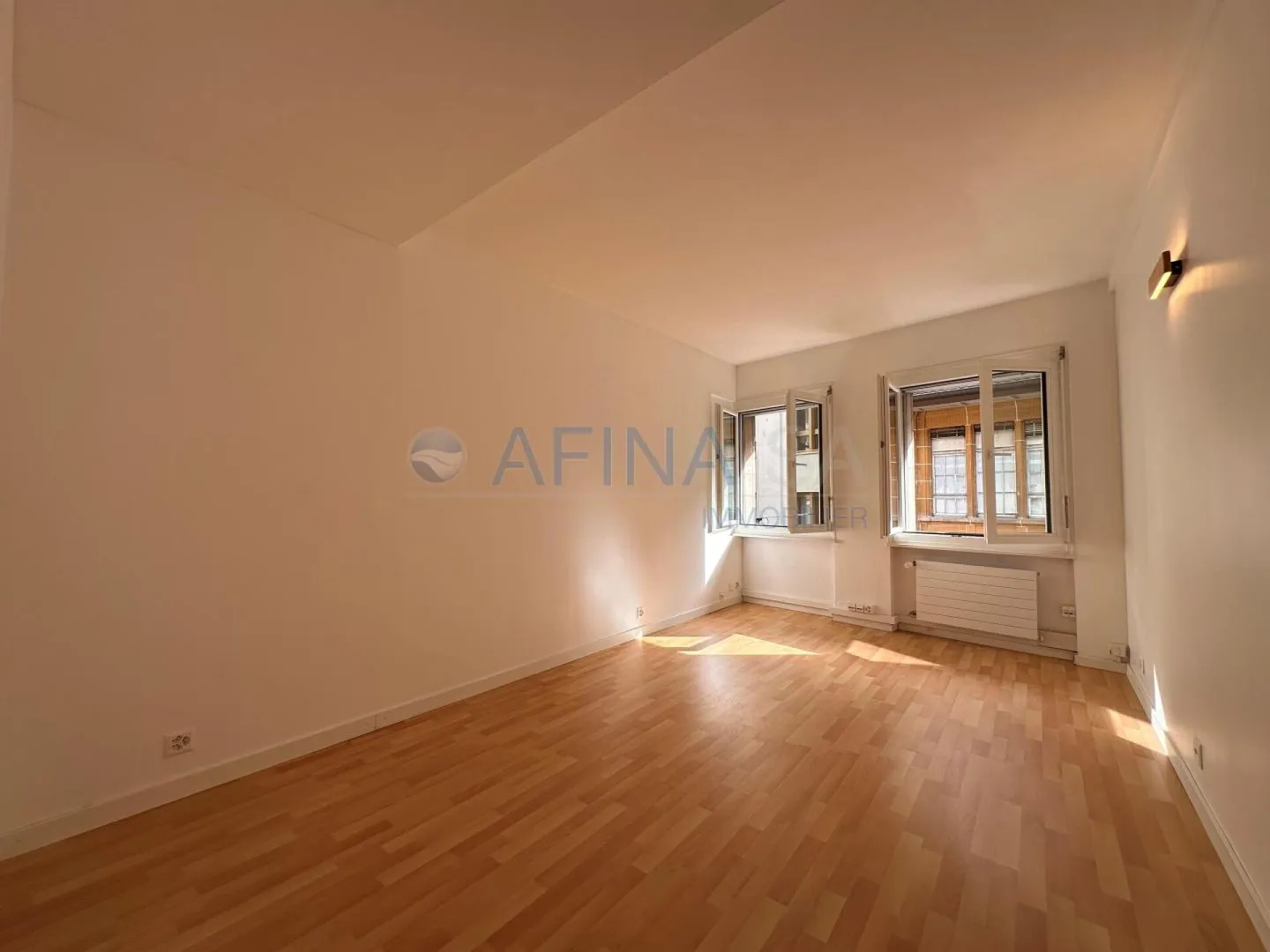 Büro/Verwaltung 1 Zimmer 15 m2 in Lausanne - Foto 1 von 7