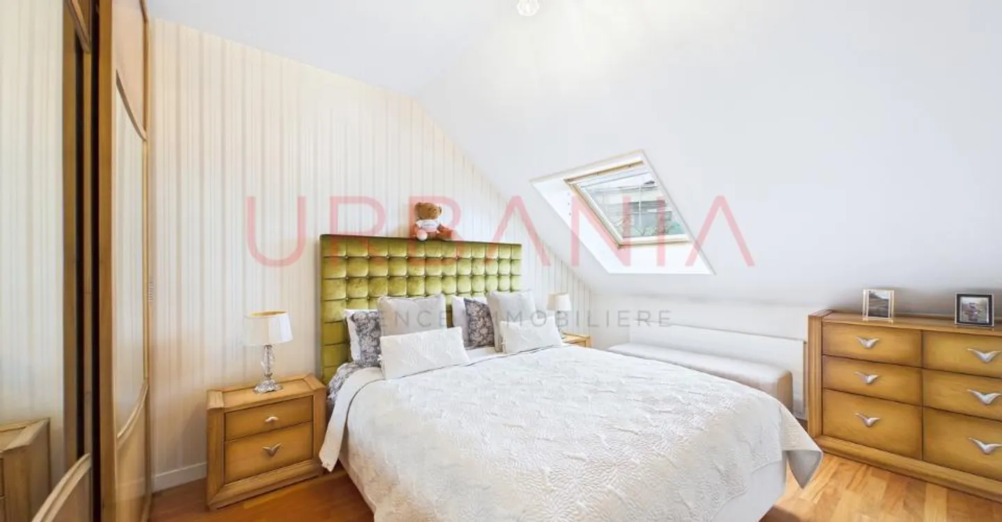 Magnificent duplex penthouse located in the Florissant district - Photo 7 of 8